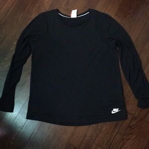 Black Nike long sleeve tee